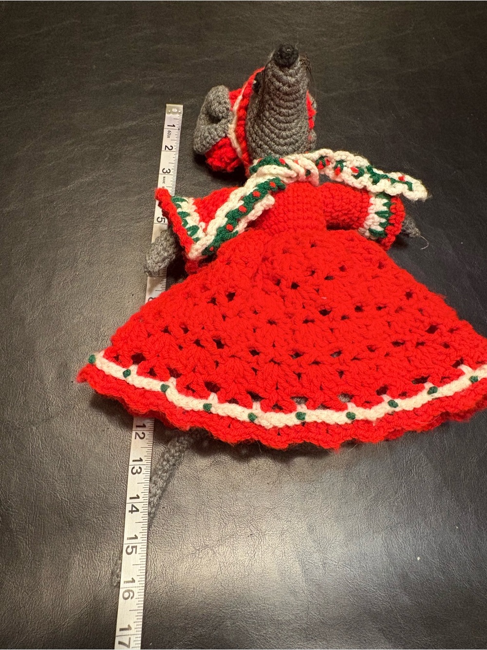 Hand Crafted Christmas Mama Mouse Crochet Vintage Grandmacore Farmhouse - Picture 6 of 7